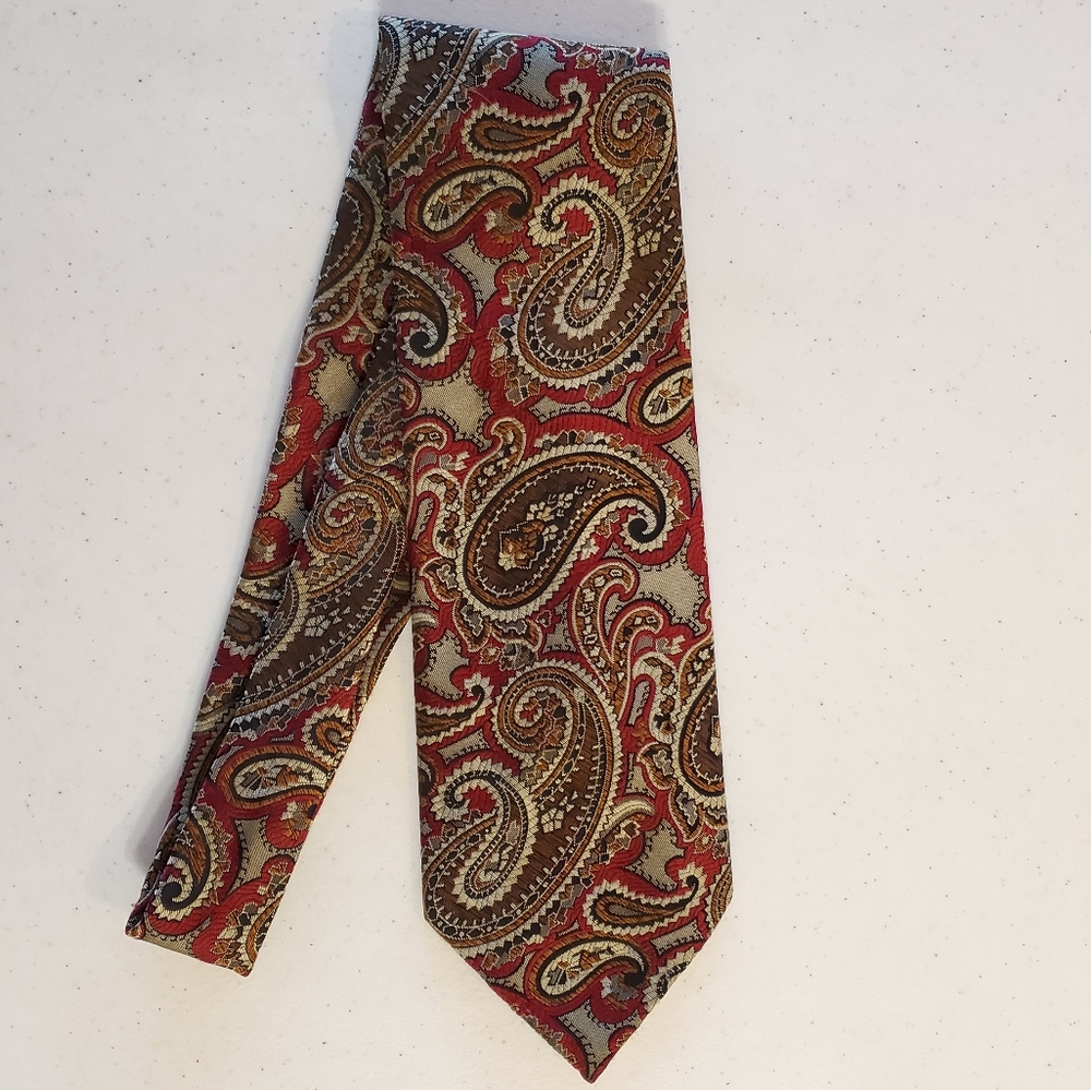 Vintage Brittania Paisley Pattern Tie